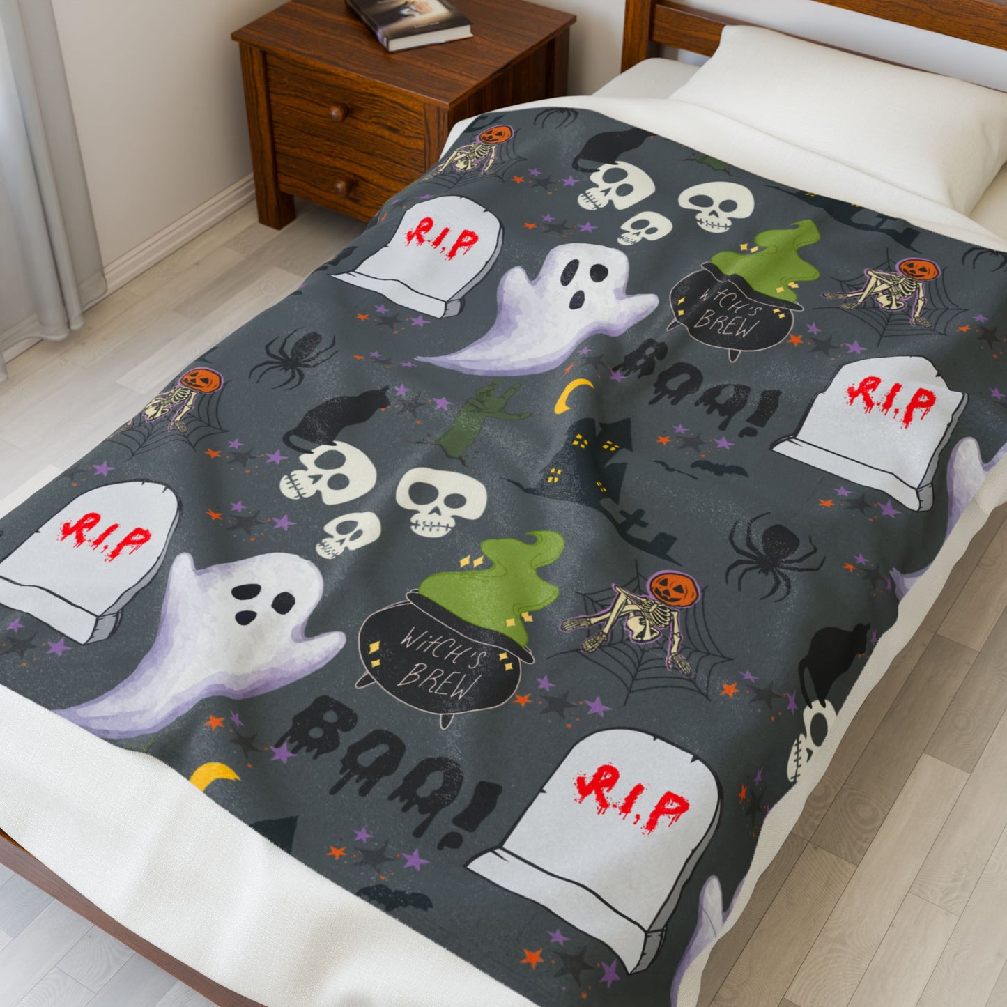 Grey- Halloween Velveteen Plush Blanket, Cozy Throw, Spooky Decor, Warm Blanket, Ghost & Skull Design, Fall Home Decor