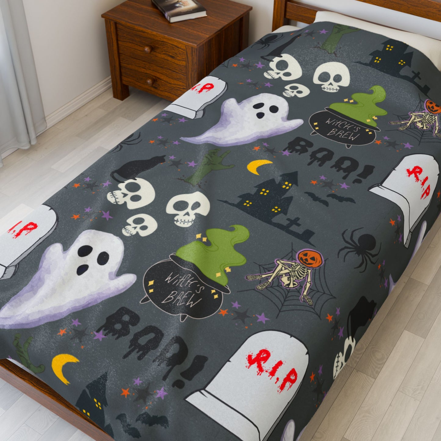 Grey- Halloween Velveteen Plush Blanket, Cozy Throw, Spooky Decor, Warm Blanket, Ghost & Skull Design, Fall Home Decor